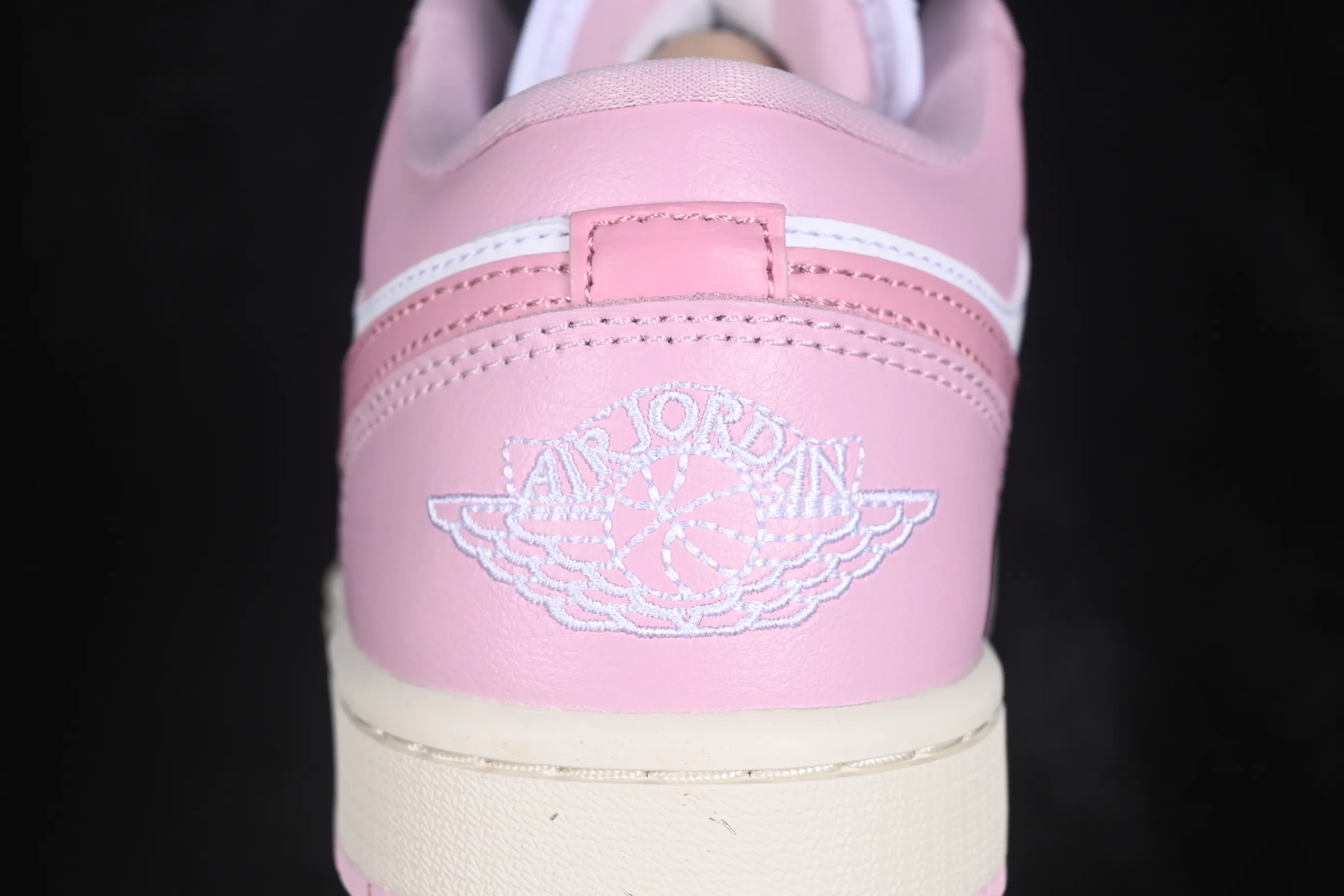 All categories Air Jordan Jordan series basketball shoes Air Jordan 1 Low G version pure original Air Jordan 1 Low AJ1 Joe 1 white pink low-top retro culture basketball shoes DC0774-607